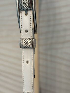 Brighton White Leather Strap with Silver Buckle S 28